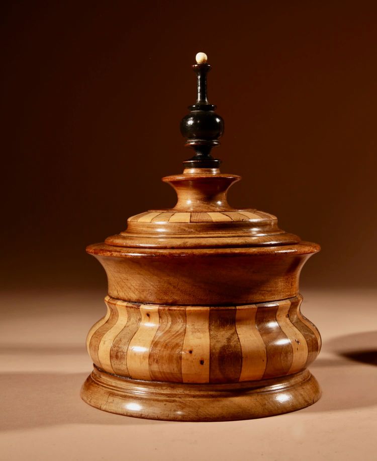 Treen, Tobacco Interest, Set of a Mahogany Barrel Pipe Stand and its Mahogany Tobacco Box