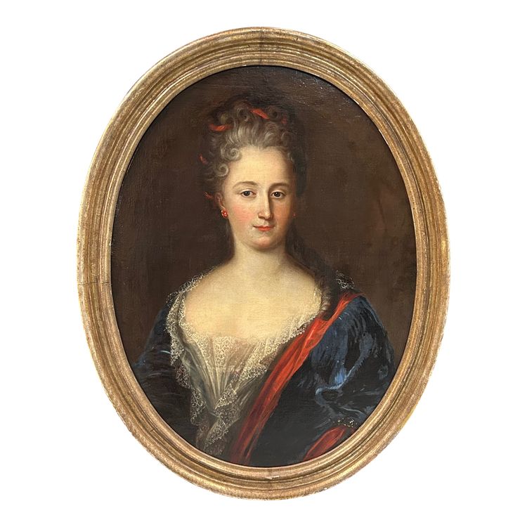 école Française - Portrait De Femme En Ovale D’époque XVIIIème H 90 Cm