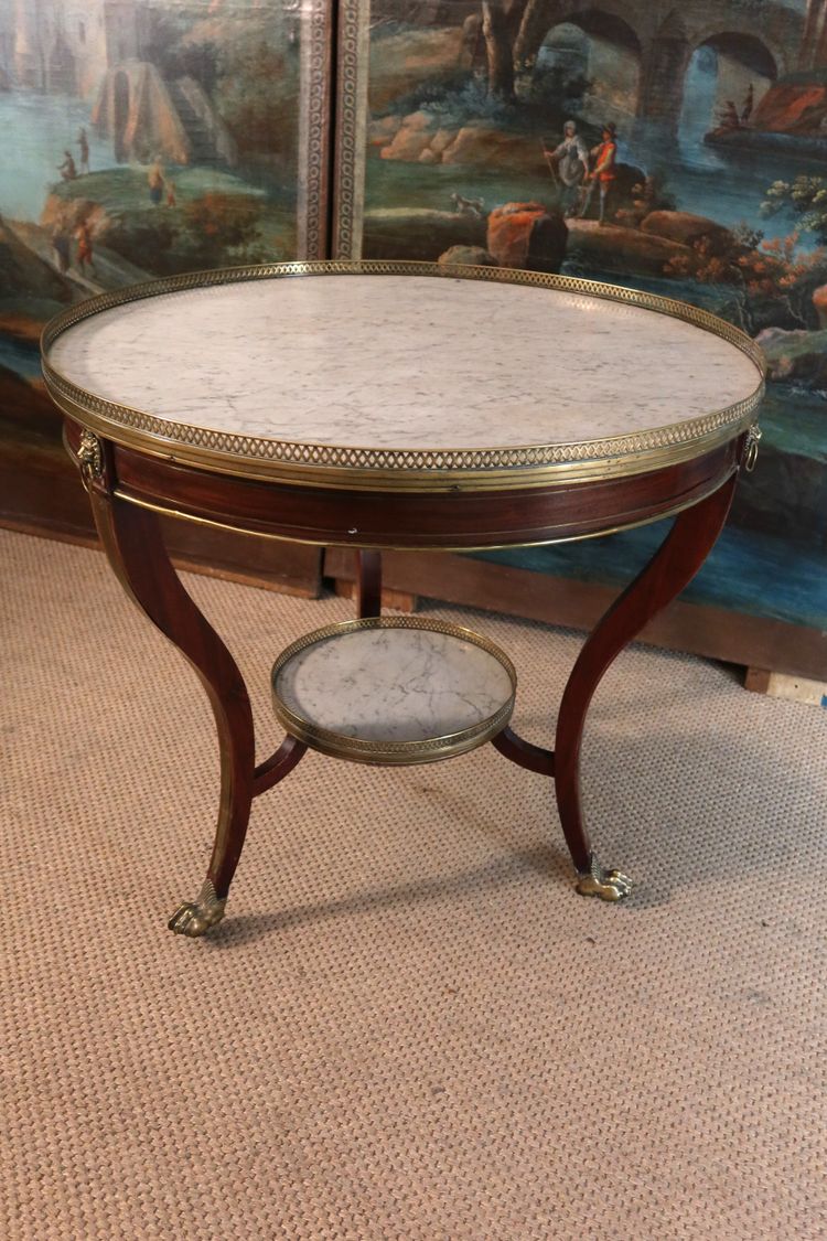 Empire pedestal table