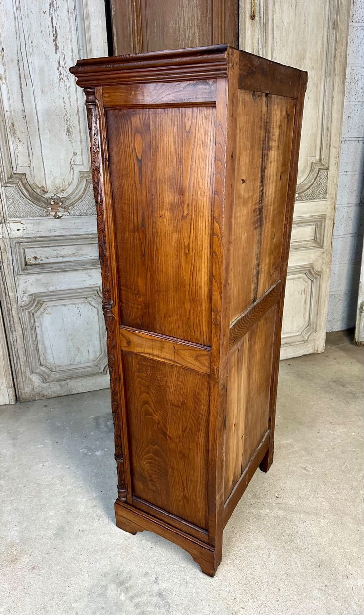 Armoire de style Gothique 1900