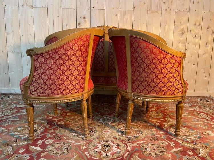 Lounge Lounge im Goldenen Holz im Louis XVI -Stil