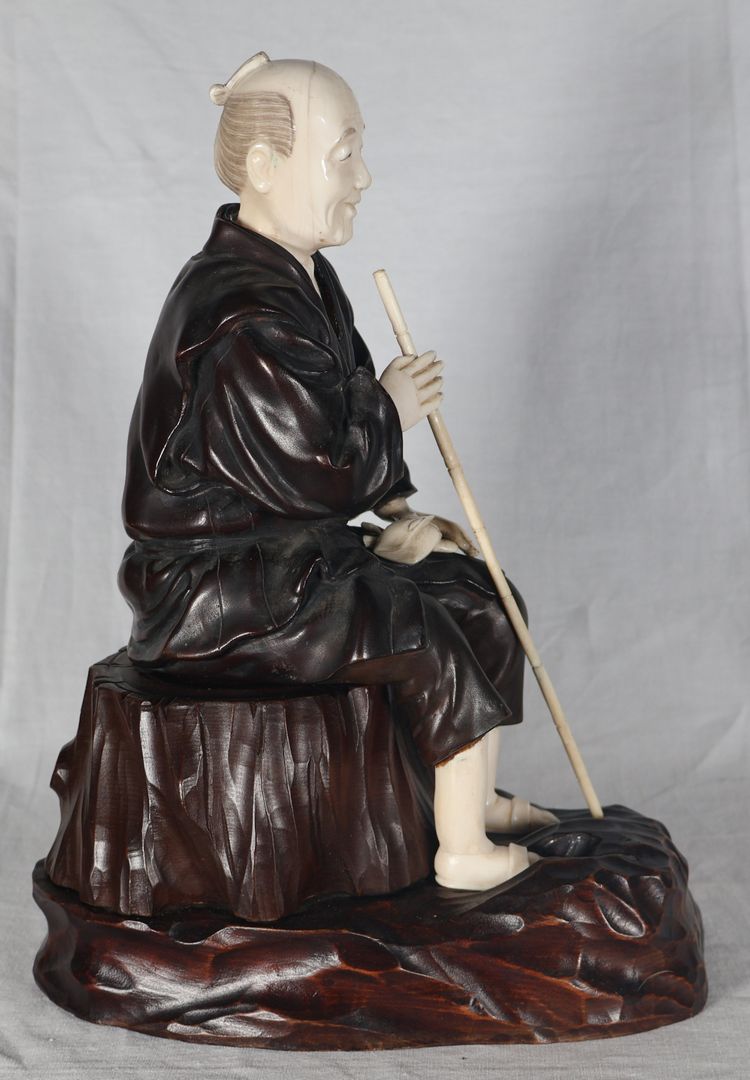 Okimono en bronze ,bois et ivoire, Japon époque Meiji