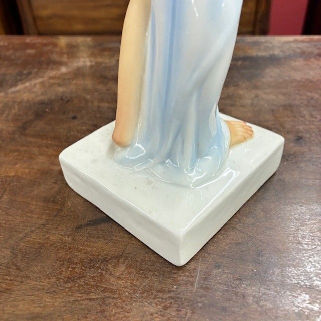 Antica scultura ceramica  “Donna portatrice “ Ronzan  anni 40 . H 54 . Art decò 