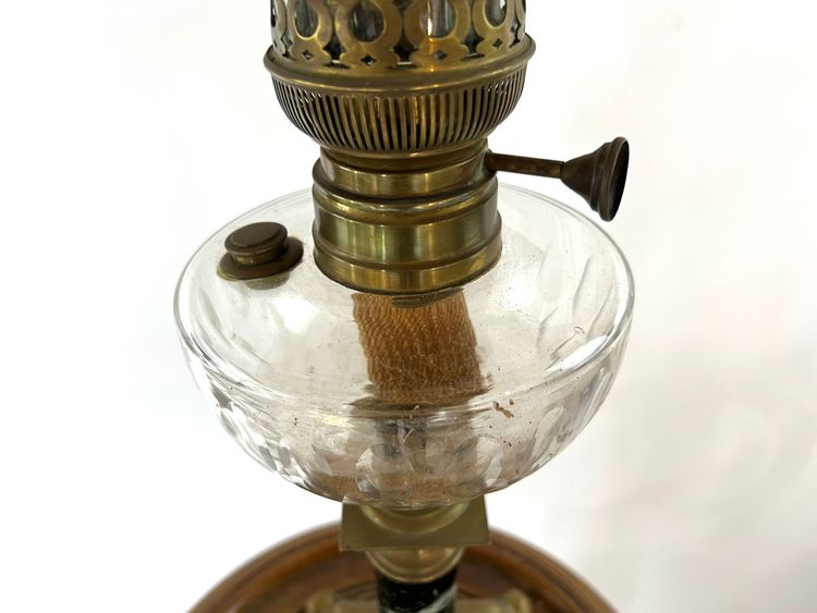 Antique Brass and Marble Kerosene Lamp – 20" Matador Burner – Late 19th Century