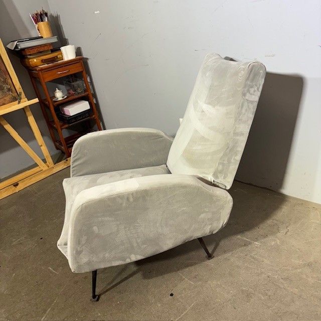 Fauteuil « Gigi Radice » des années 50 en gris. Jambes de fer 