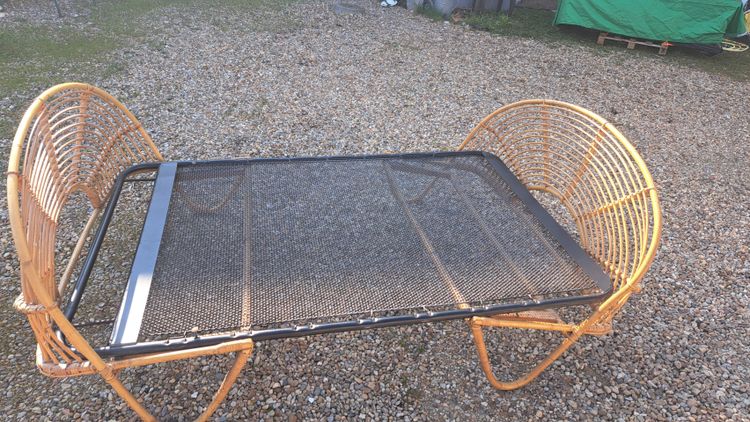 rattan bed with iron base from the 60s-70s