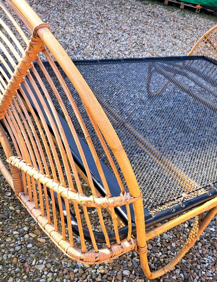 rattan bed with iron base from the 60s-70s