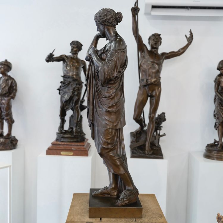 Scultura - Diane De Gabies, Ferdinand Barbedienne Fondatore - Bronzo