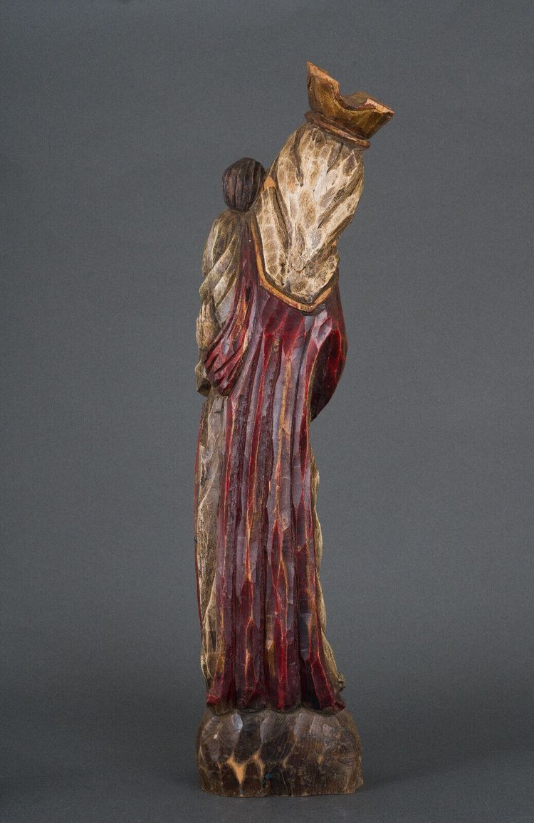 Virgin and Child Polychrome carved wood Mid-20th century Large size