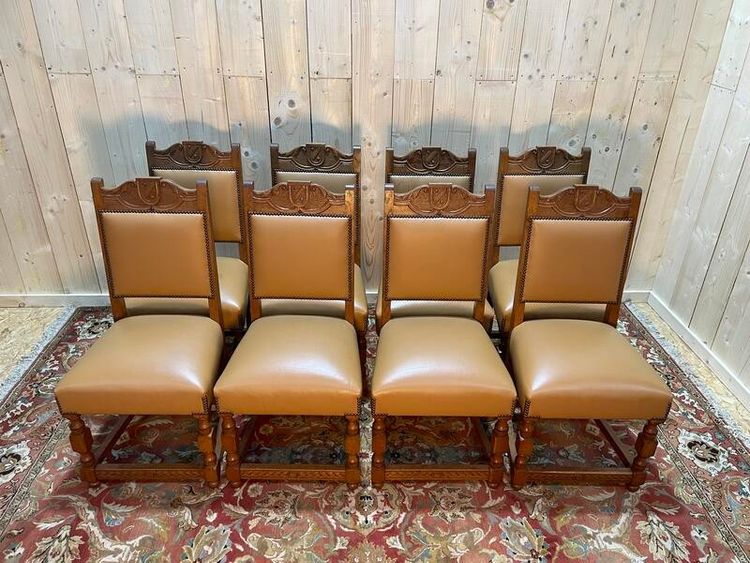 Suite of 8 Louis XIII style chairs - high leather era