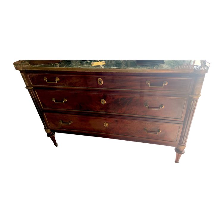 Mahogany chest of drawers stamped Papst