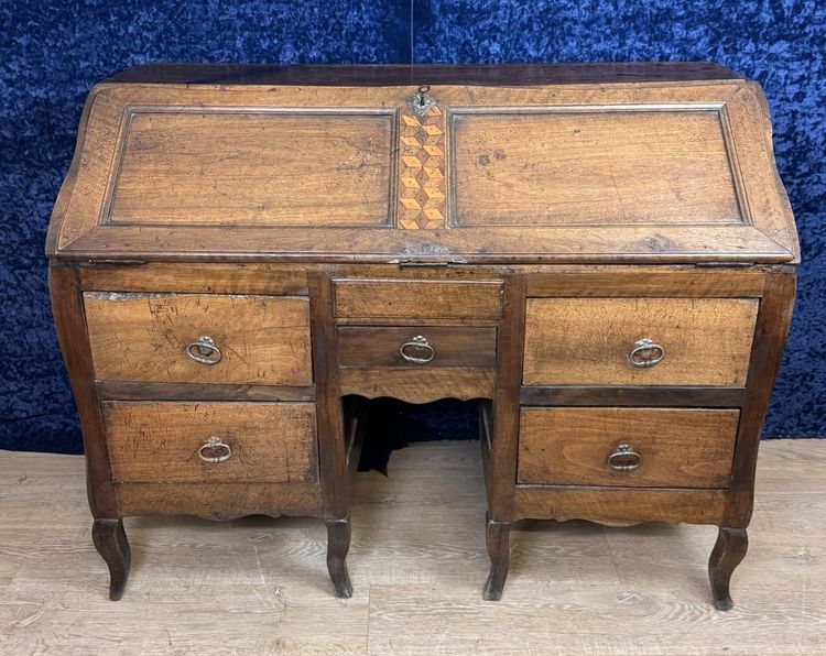 Bordeaux Louis XV period curved sloping desk in solid walnut circa 1750