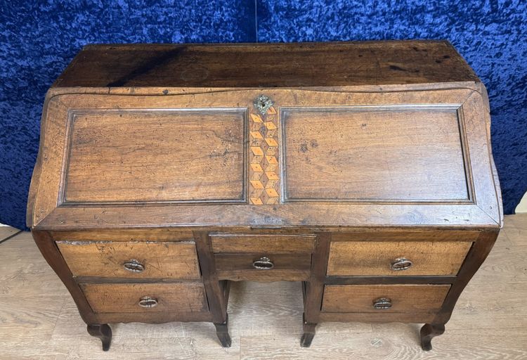 Bordeaux Louis XV period curved sloping desk in solid walnut circa 1750