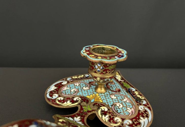 Antique candlestick in gilded bronze and cloisonné enamel, heart-shaped, Napoleon III style, late 19th century