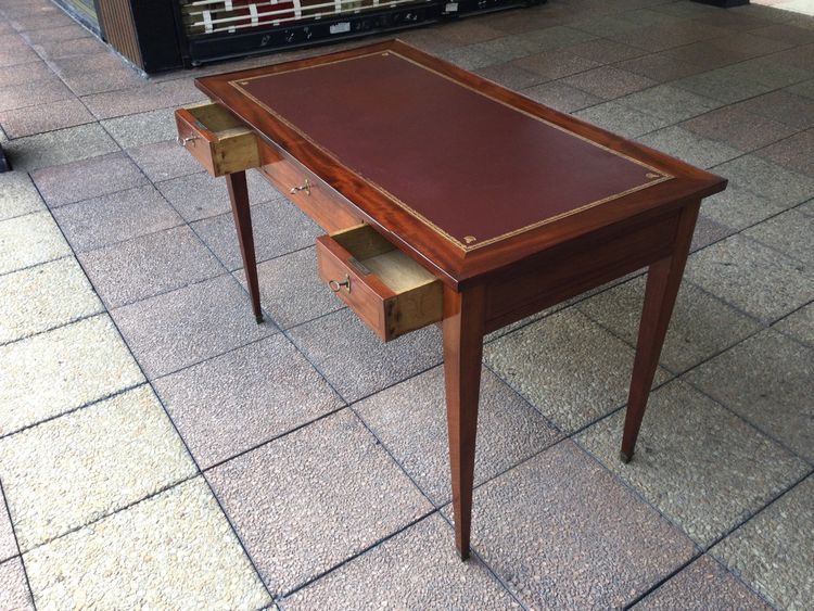 Mahogany flat desk