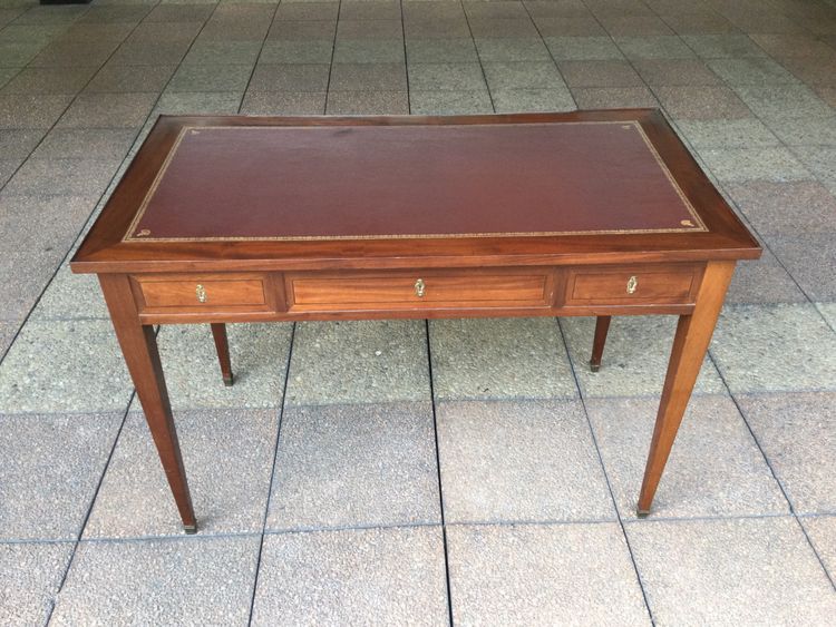 Mahogany flat desk