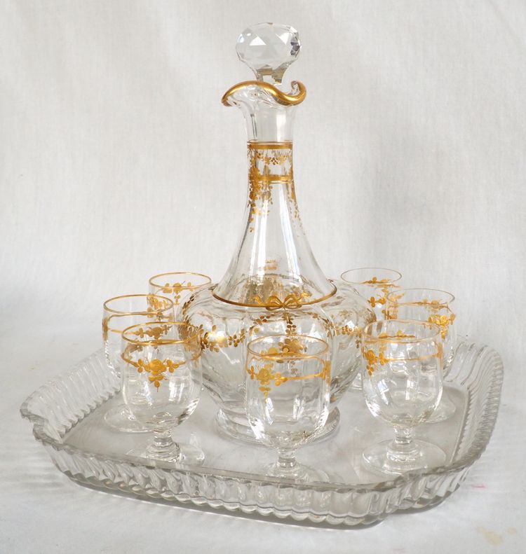 Service à liqueur d'époque Napoléon III en cristal de Baccarat rehaussé d'or fin