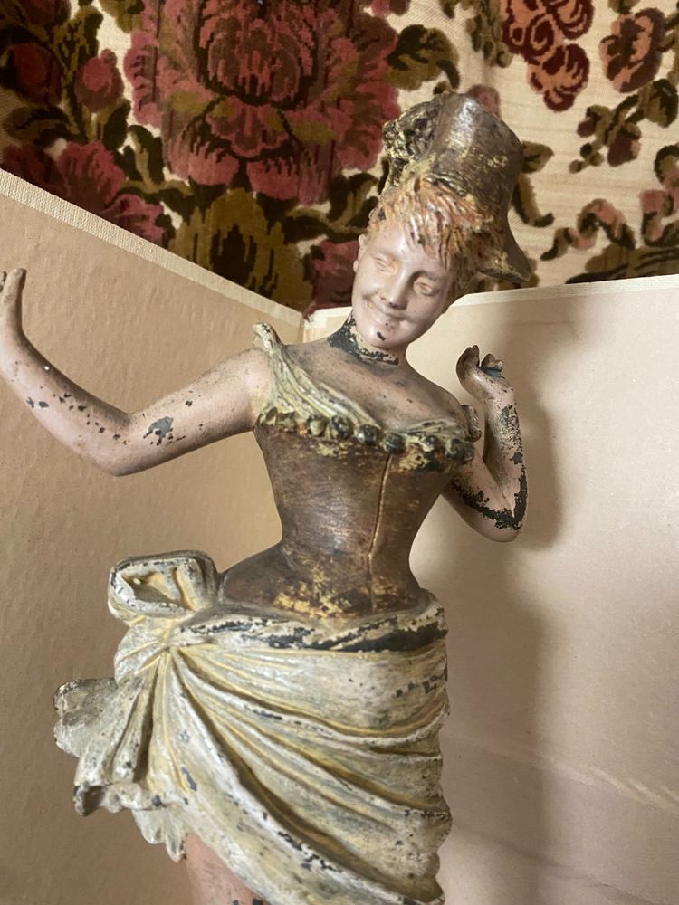  Charmante statuette de Vienne "La coquette frileuse baigneuse " vers 1900 époque Art nouveau