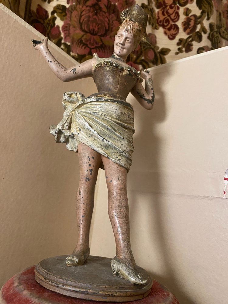  Graziosa statuetta viennese "La coquette frileuse baigneuse" circa 1900 periodo Art Nouveau