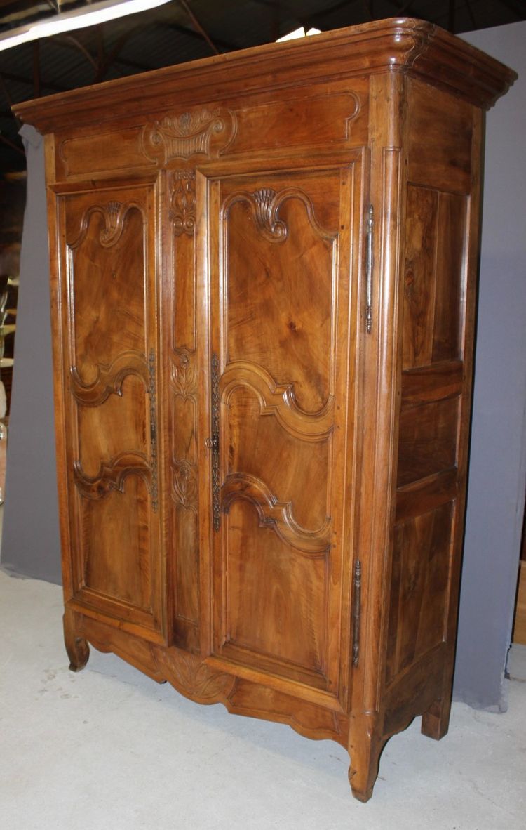 Armoire Bressane En Noyer Datée 1888