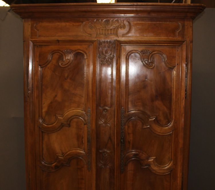 Armoire Bressane En Noyer Datée 1888