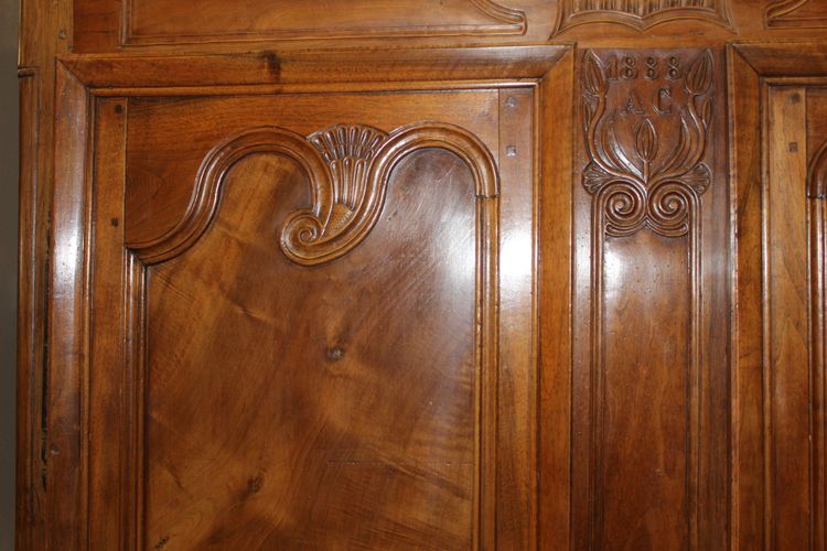 Armoire Bressane En Noyer Datée 1888