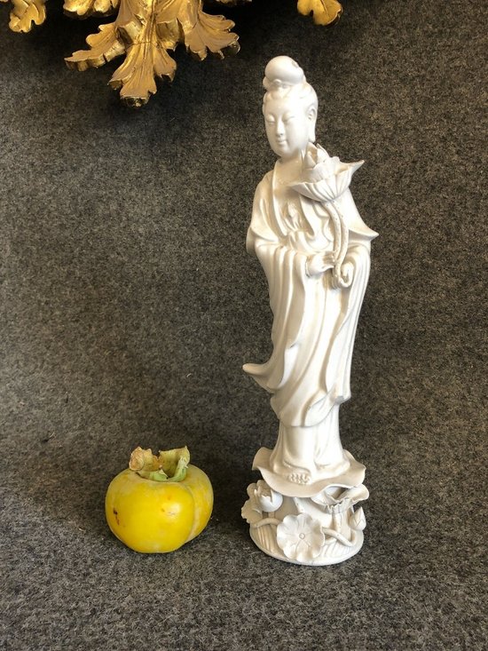 Guanyin En Porcelaine. Chine, Fin Du XIXe Siècle