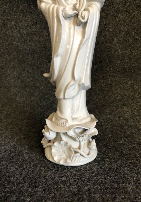 Guanyin En Porcelaine. Chine, Fin Du XIXe Siècle