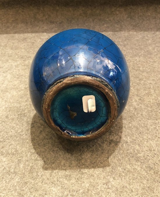 Petit Vase Craquelé Bleu, XXe Siècle