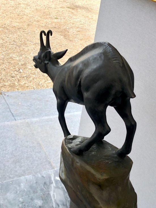 Bronze Figurant Des Chamois. Louis-albert Carvin (1875 - 1951)