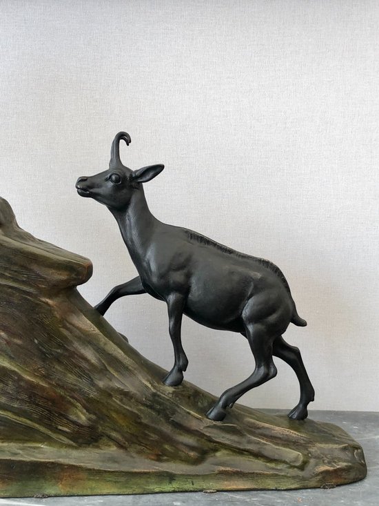 Bronze Figurant Des Chamois. Louis-albert Carvin (1875 - 1951)