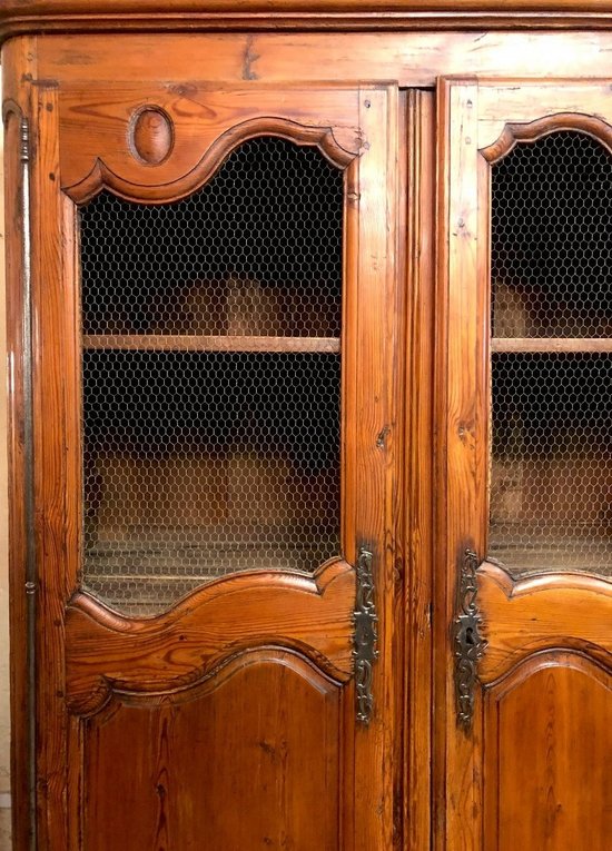 Armoire Grillagée Louis XV, XVIIIe Siècle