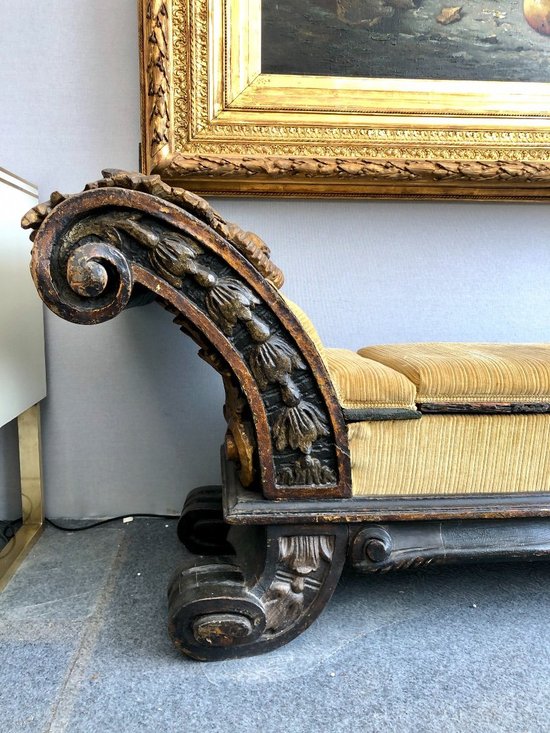 Neoclassical Italian bench, 18th century