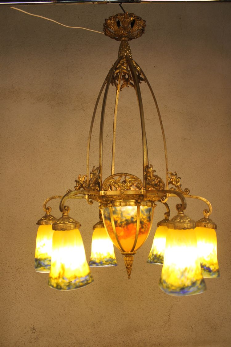 Lustre en bronze et pâte de verre signé Muller frères à Lunéville époque Art Déco 7 lumières