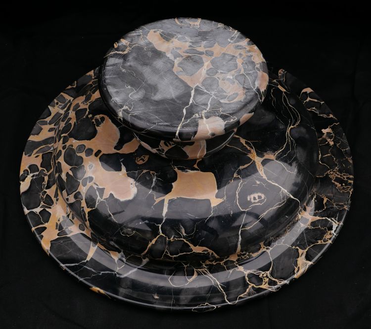 Große Tazza-Schale aus Portor-Marmor