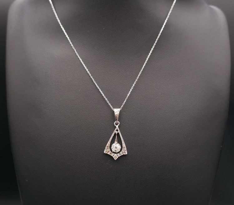 Pendentif Art Déco Diamant 0,53 Ct Or Et Platine, Chaîne En Or.