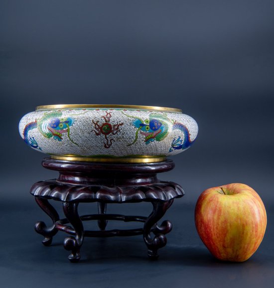 Chinese Cloisonne Cup, Late 19th Century