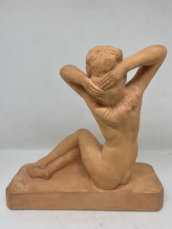 Sculpture en terrecuite, femme nue signé Galle Paris 