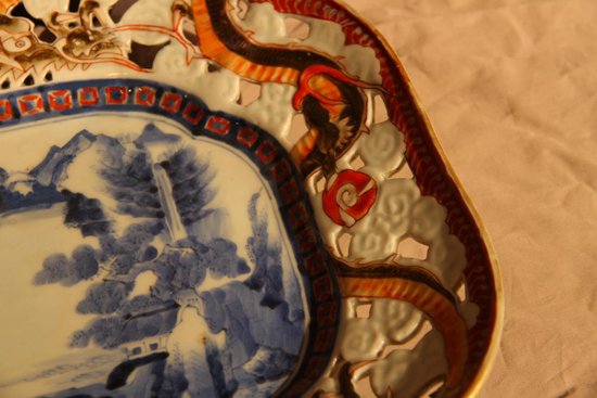 Plat Chinois Ajouré En Céramique à Décor De Dragon, d'époque Fin XIXème Siècle