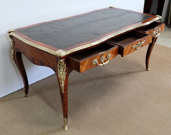  Bureau d’Apparat en Bois de Rose et Bois de Violette, style Louis XV - 2ème moitié XIXe 