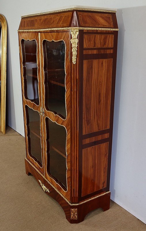 Petite Vitrine en Bois Précieux dans le goût Louis XIV, époque Napoléon III – 1850 