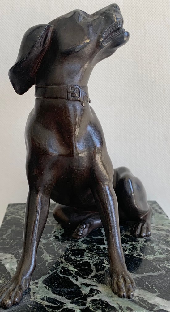 Sculpture De Chien assis En Bronze