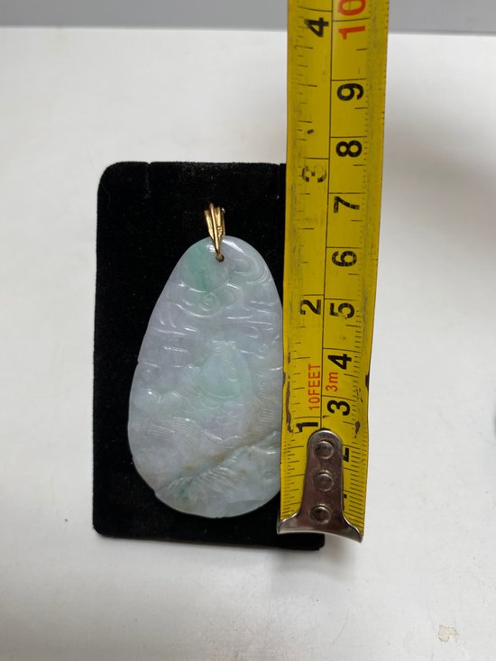 PENDENTIF JADE ET OR