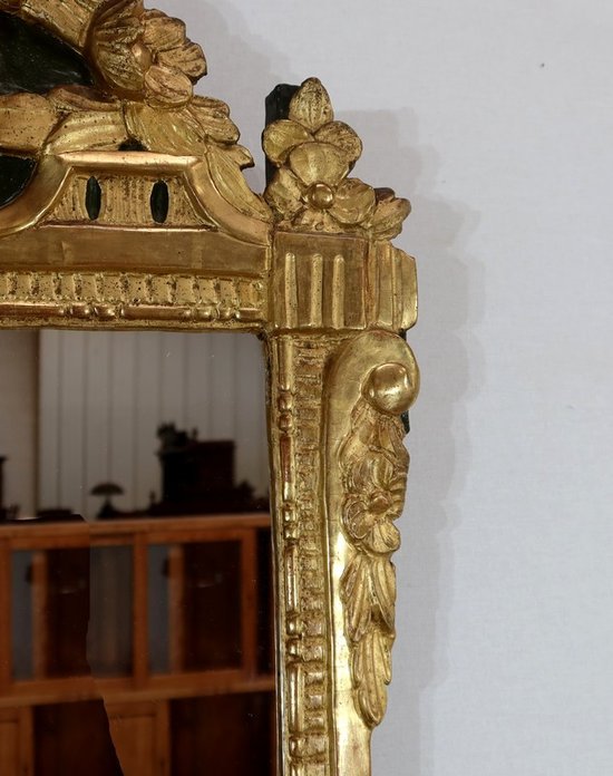  Miroir en bois doré, style Louis XVI – Début XXe 