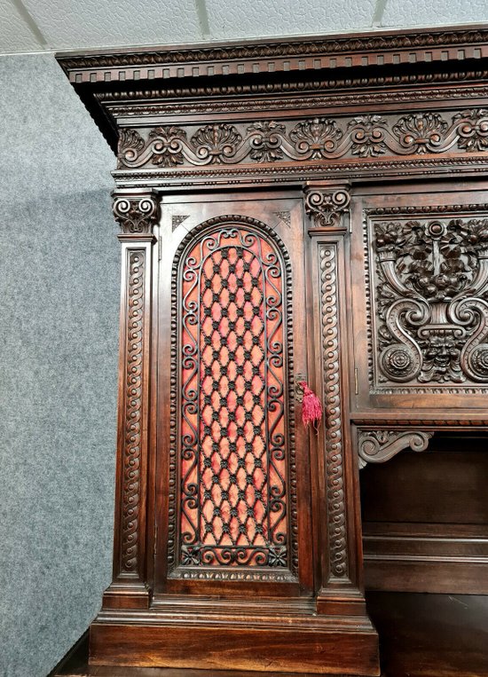 Renaissance walnut buffet with brown patina, circa 1850