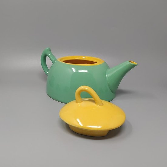 1980 Magnificent green and yellow ceramic tea/coffee service by Naj Oleari. Made in Italy