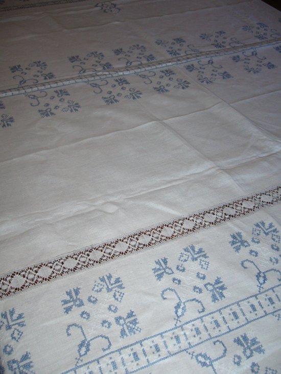 Embroidered linen and lace tablecloth, EA monogram circa 1900