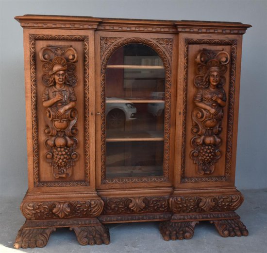 Renaissance Carved Characters Display Case