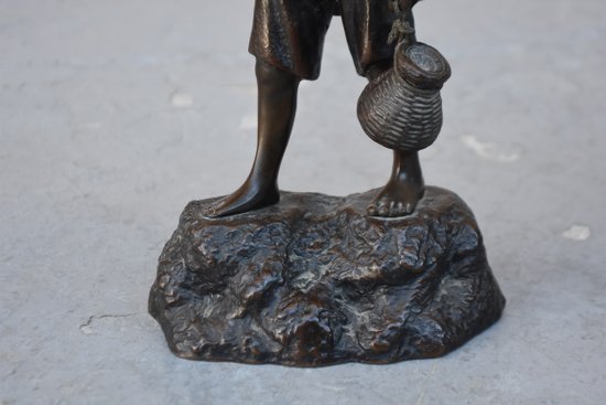             Vietnamese Bronze Peasant With Hat