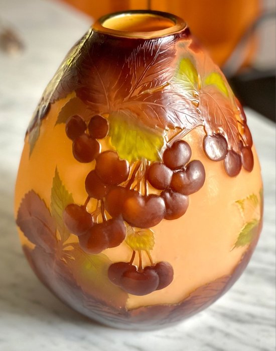 Vase Soufflé Gallé Aux Cerises Art Nouveau